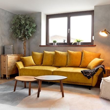 Gemuetliche Ferienwohnung Mit Terrasse Und Bergblick انزل المظهر الخارجي الصورة