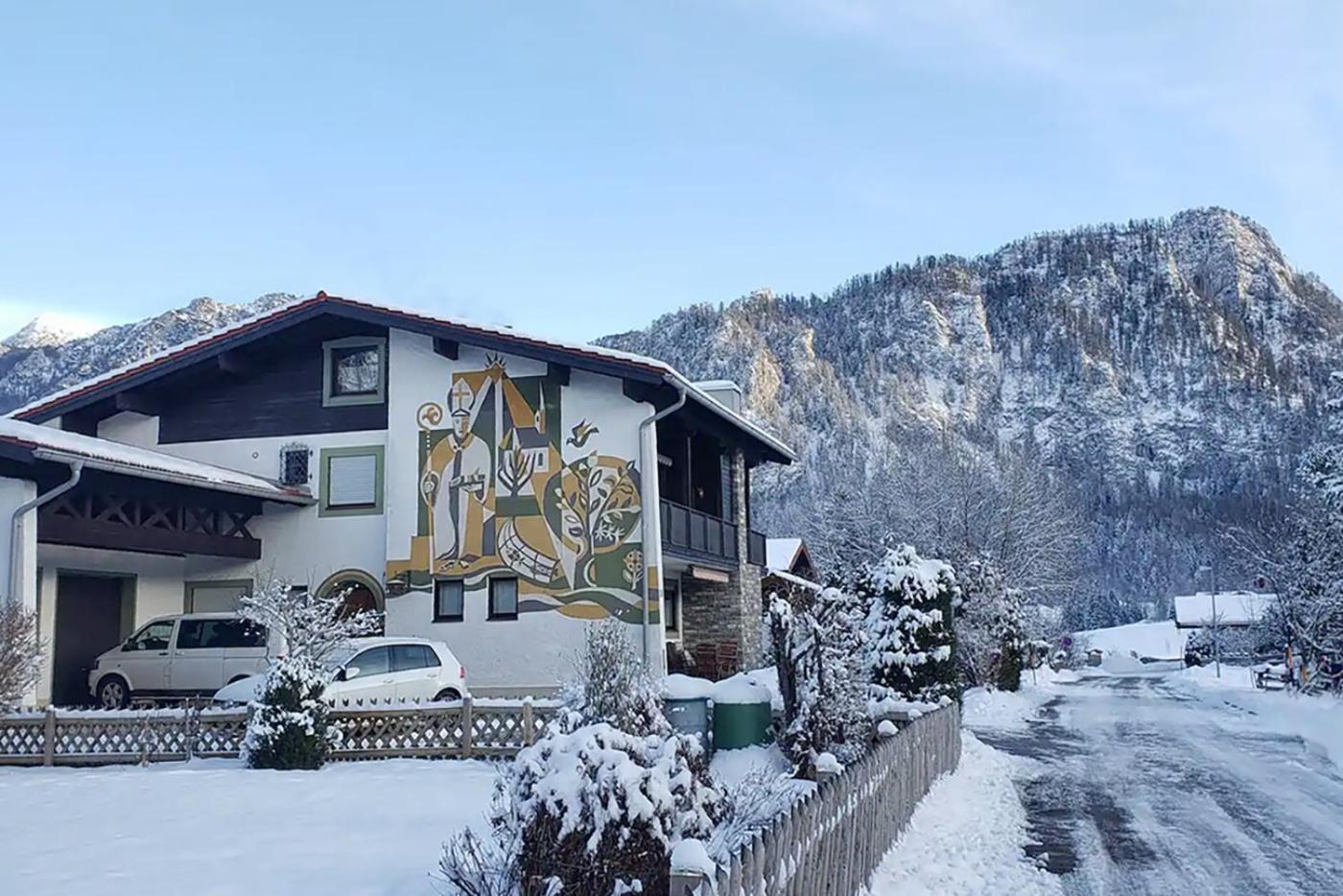 Gemuetliche Ferienwohnung Mit Terrasse Und Bergblick انزل المظهر الخارجي الصورة